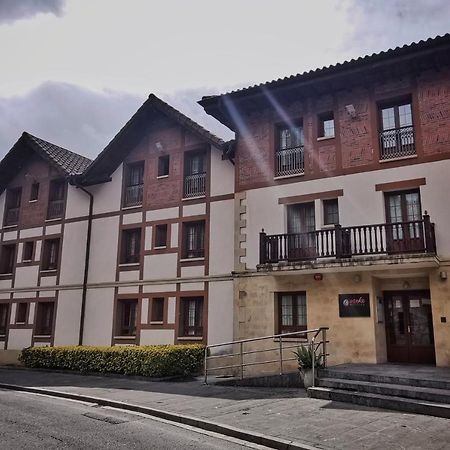 Adeko Hotel Баракальдо Екстер'єр фото